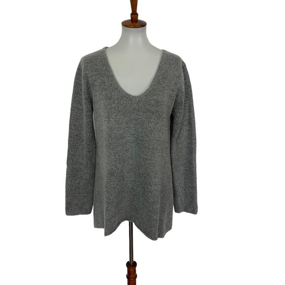 Anthropologie Lilis Closet Sweater Medium Gray Knit Relaxed Boho - Picture 1 of 5